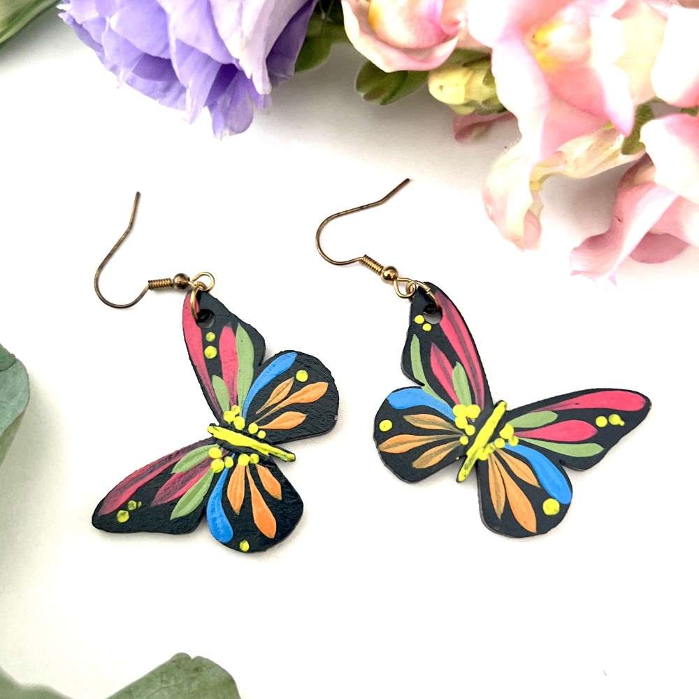 Aretes Madera Mariposa Multicolor Albor Arte Mx