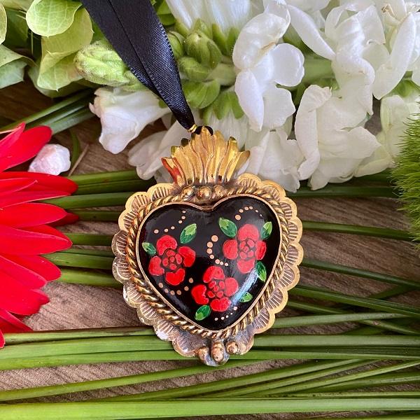 Collar Grande Sagrado Corazón Rosas
