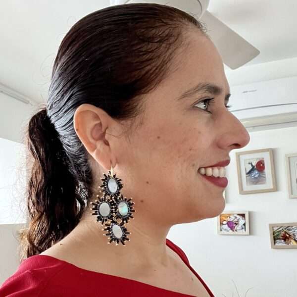 Aretes grandes negros con madreperla - Imagen 3