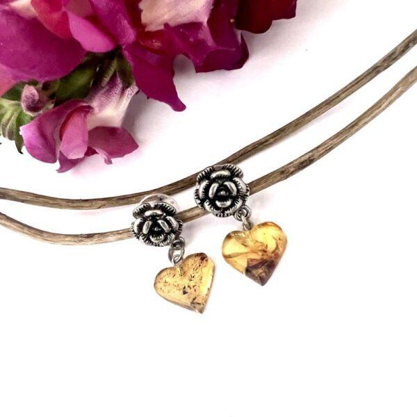 aretes de flor con ámbar