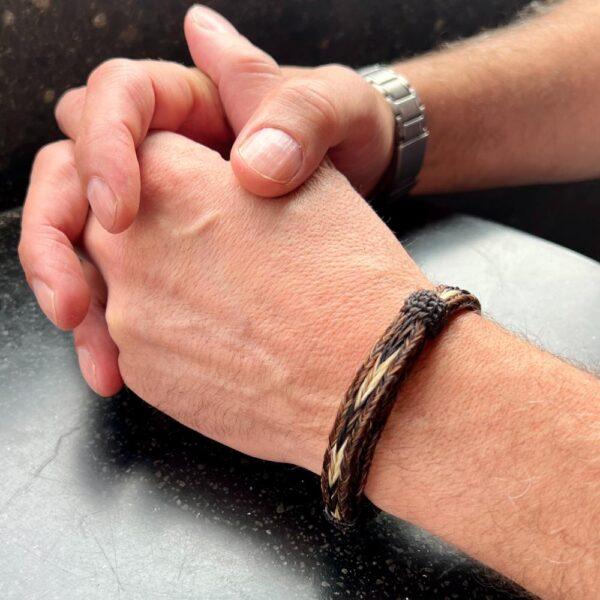 pulsera crin triple café negro y beige