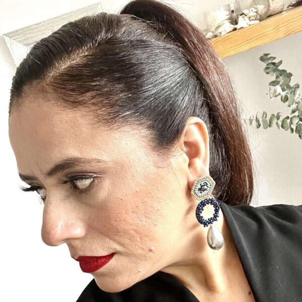 Aretes rombo azul con perla - Imagen 2