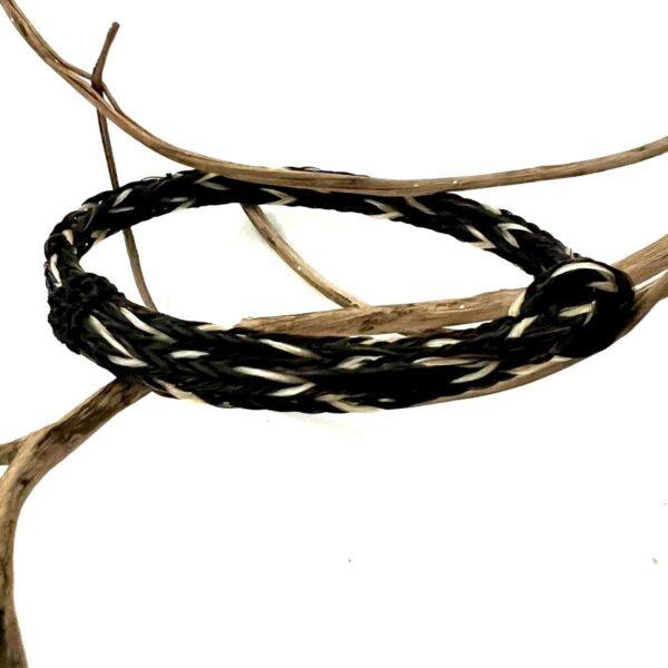 Pulsera crin doble negra con blanco - Imagen 2