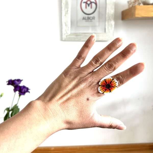 anillo chaquiras flor naranja