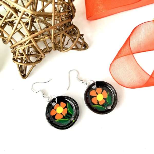 aretes barro flor naranja