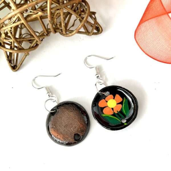 aretes barro flor naranja