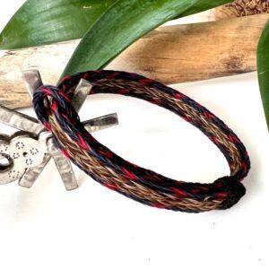 pulsera crin cuatro hilos azul y rojo