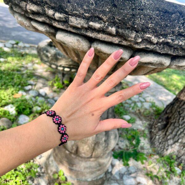 pulsera piel flores rosa