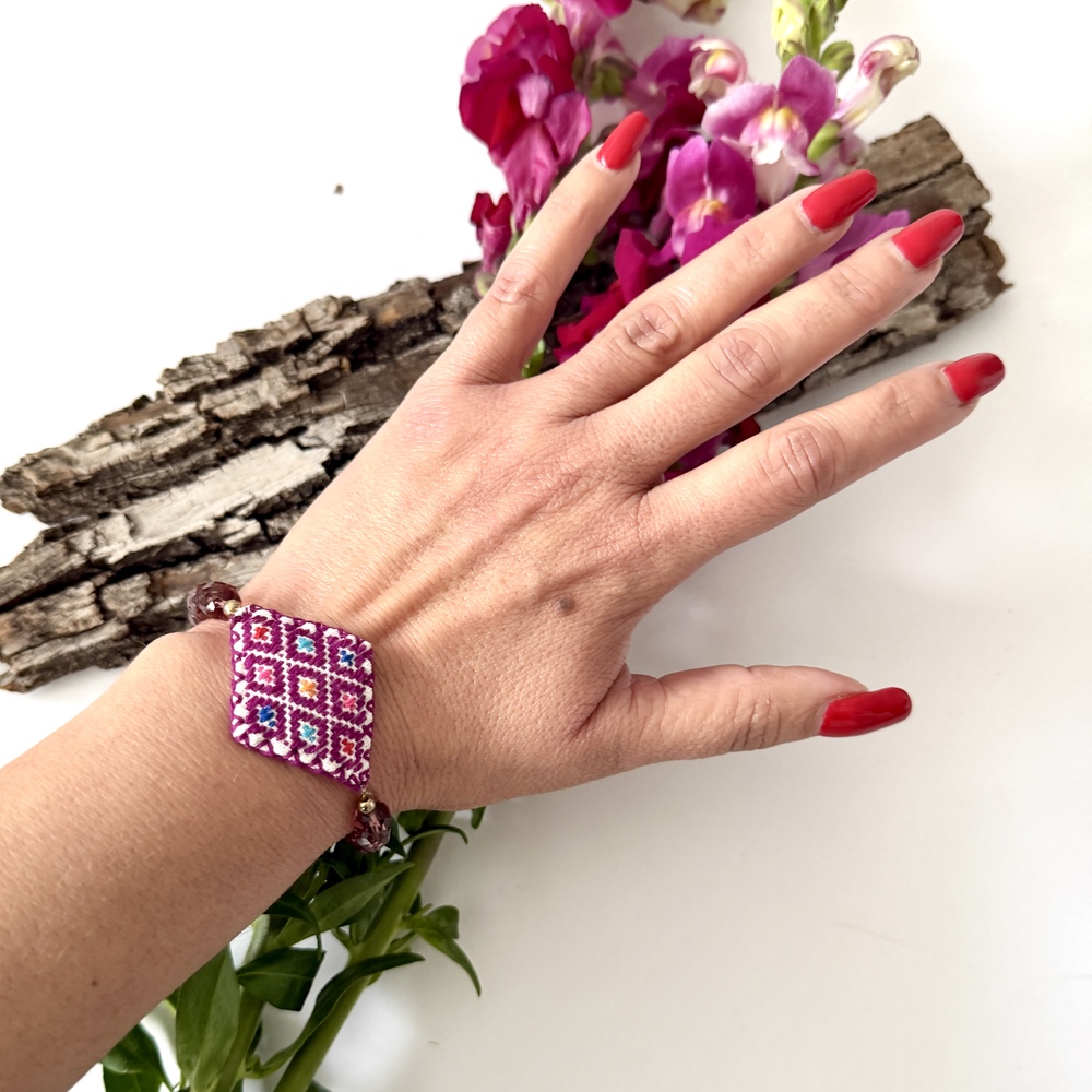 Pulsera bordado Chiapas vino - Imagen 2