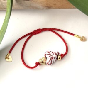 pulsera talavera roja con corazon dorado